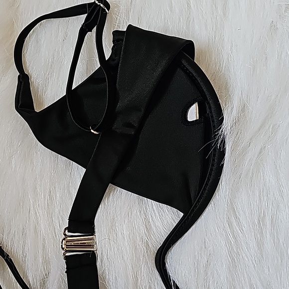 Skimpy bikini top - Picture 3 of 3